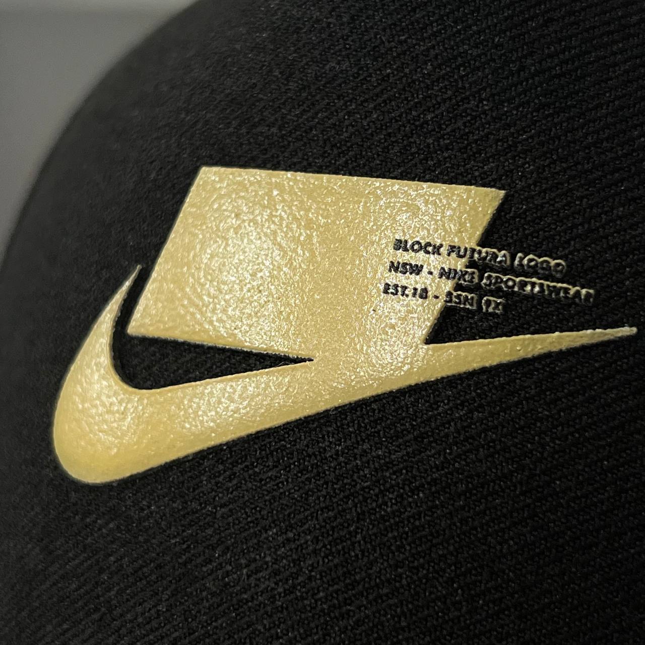 Boné Super Premium - NIKE termogel 