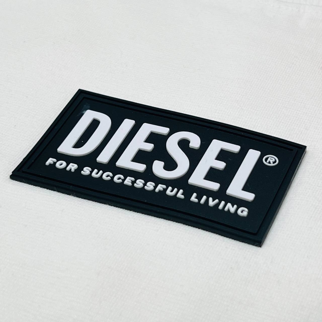 Camiseta Algodão Soft Americano - DIESEL arte emborrachada