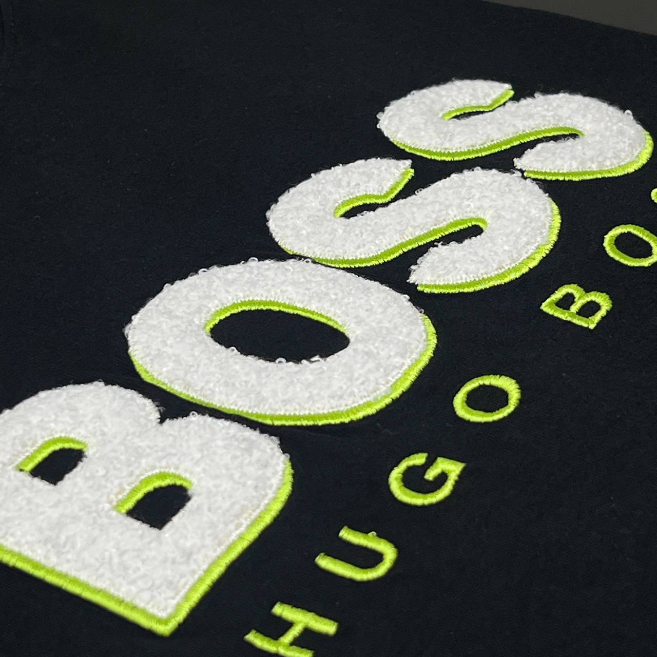 Camiseta Algodão Soft Americano - HUGO BOSS arte em pelúcia 
