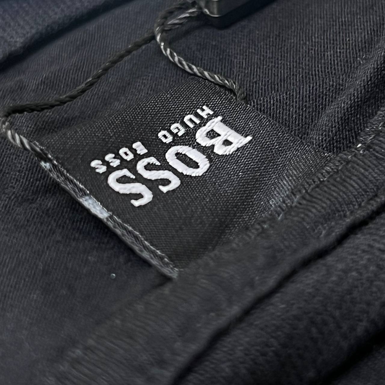 Camiseta Algodão Soft Americano - HUGO BOSS arte em bordado