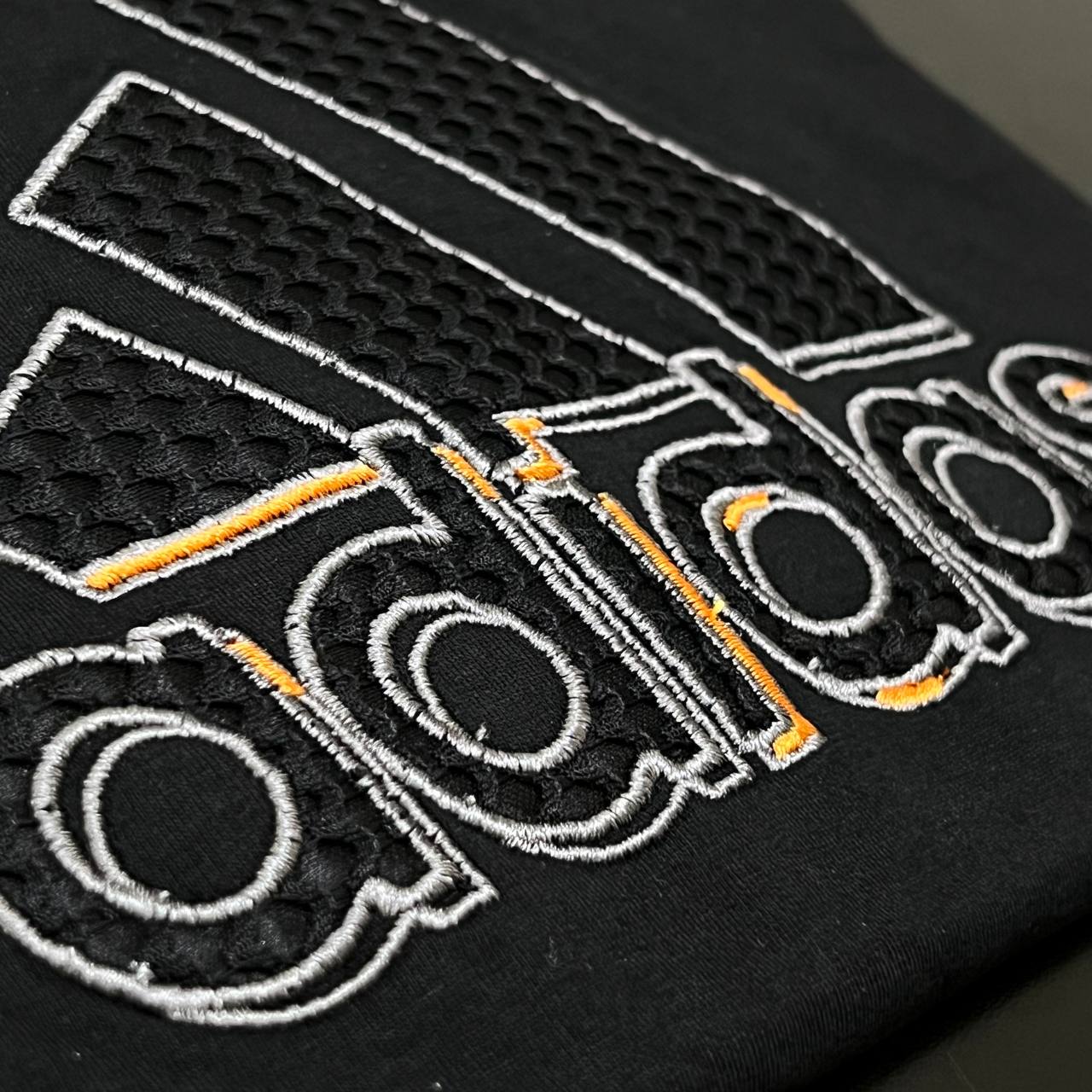 Camiseta Algodão Soft Americano - ADIDAS arte em bordado