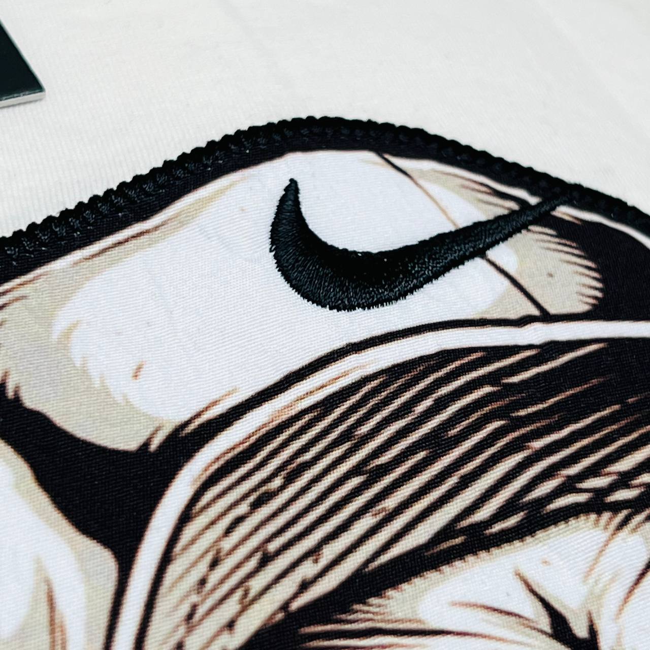Camiseta Algodão Soft Americano - NIKE arte composta