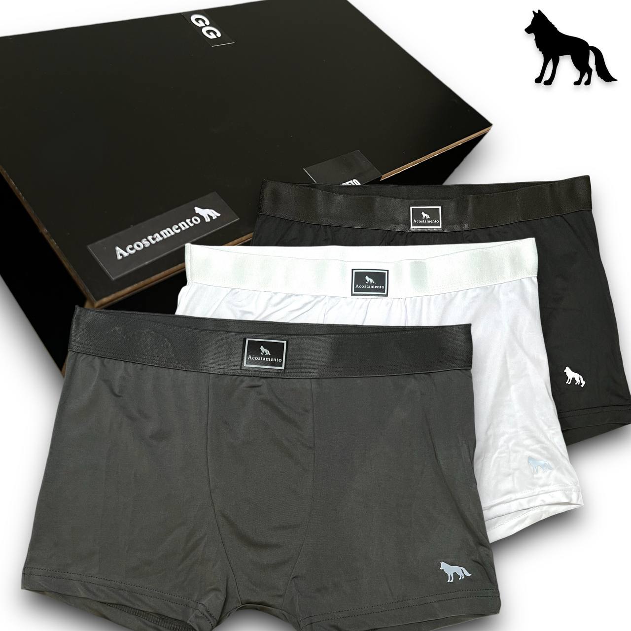 KIT COM 3 CUECAS NA CAIXA DE MADEIRA