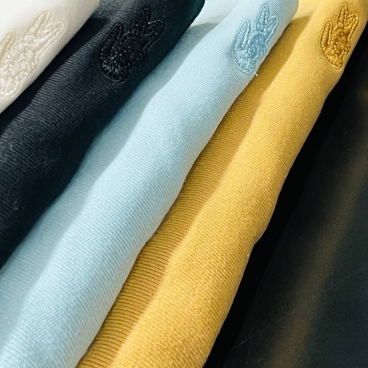 Camiseta Suedine ultra - Arte em Bordado (C12)