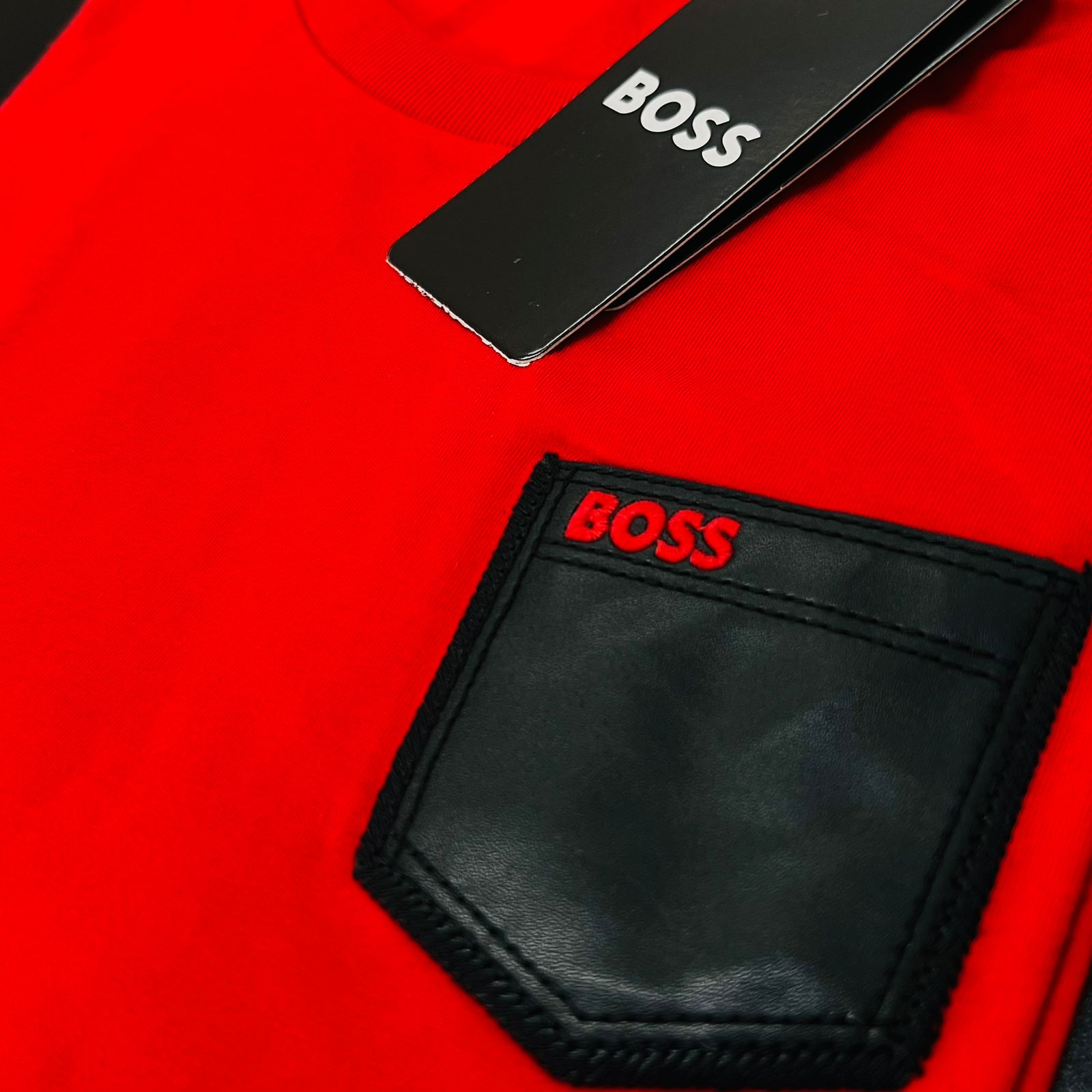 Camiseta fio 40.1 SOFT PENTEADA BOLÇO EM COURO (C32)