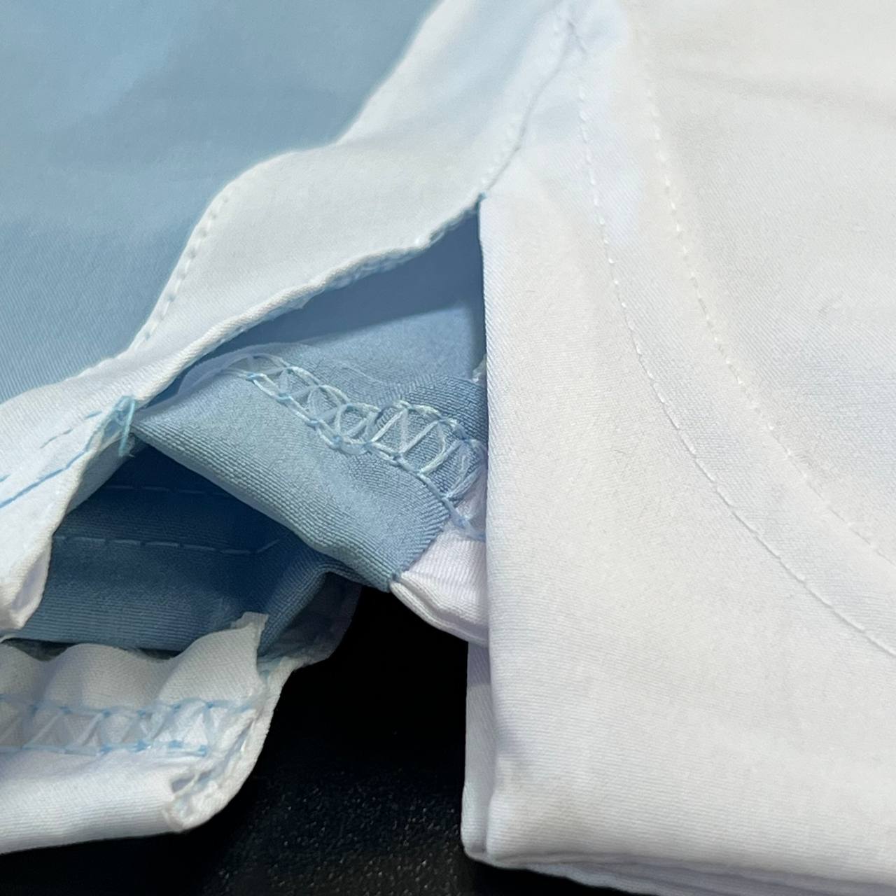 Bermuda Microfibra Ultra - HUGO BOSS recorte atrás 