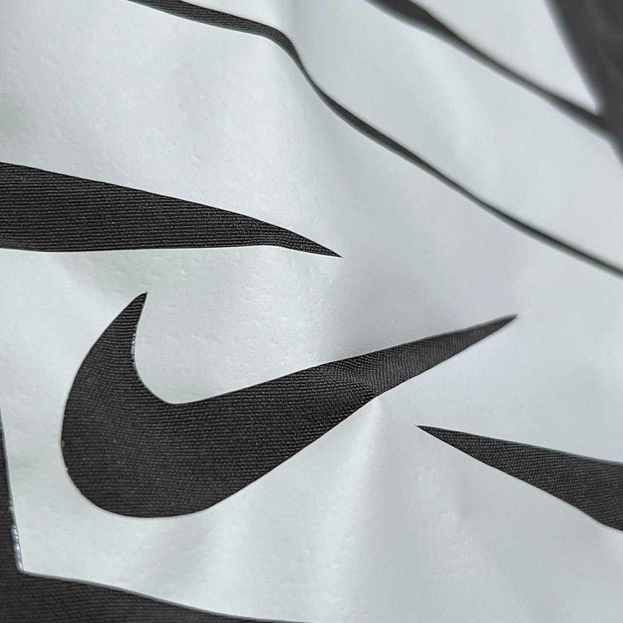 Bermuda Microfibra Ultra - NIKE arte em silk