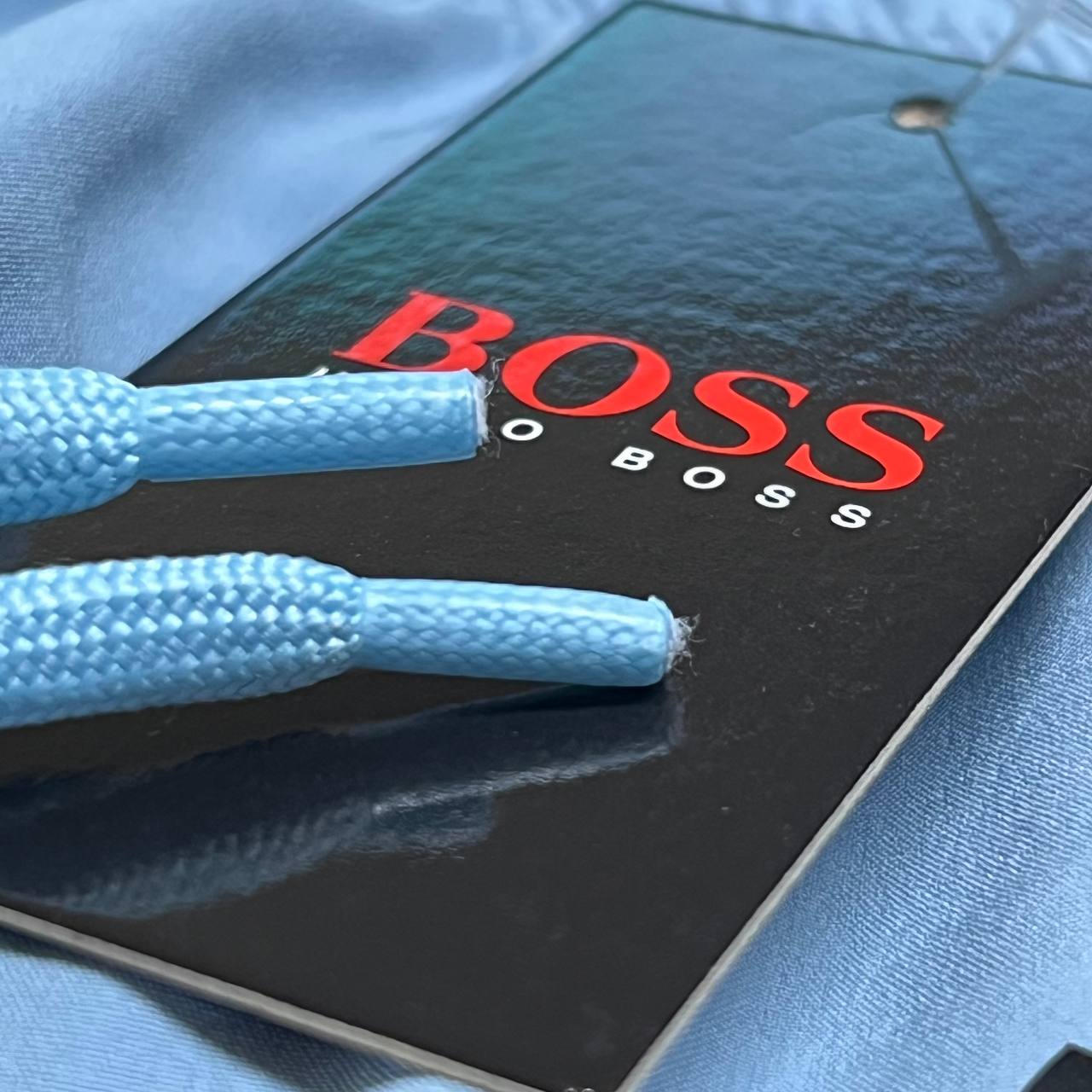 Bermuda Microfibra Ultra - HUGO BOSS arte em silk