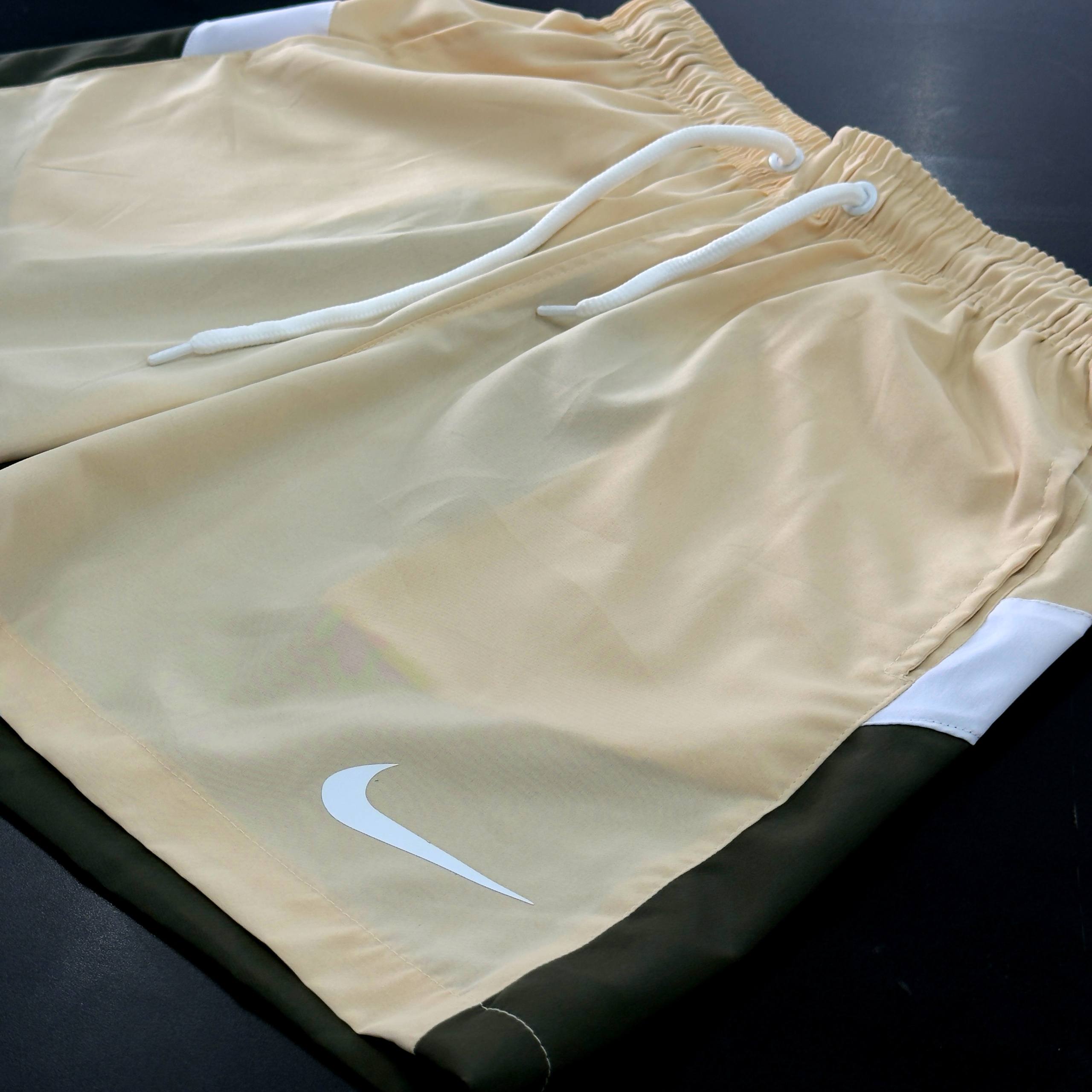 Bermuda Microfibra Premium Nike 