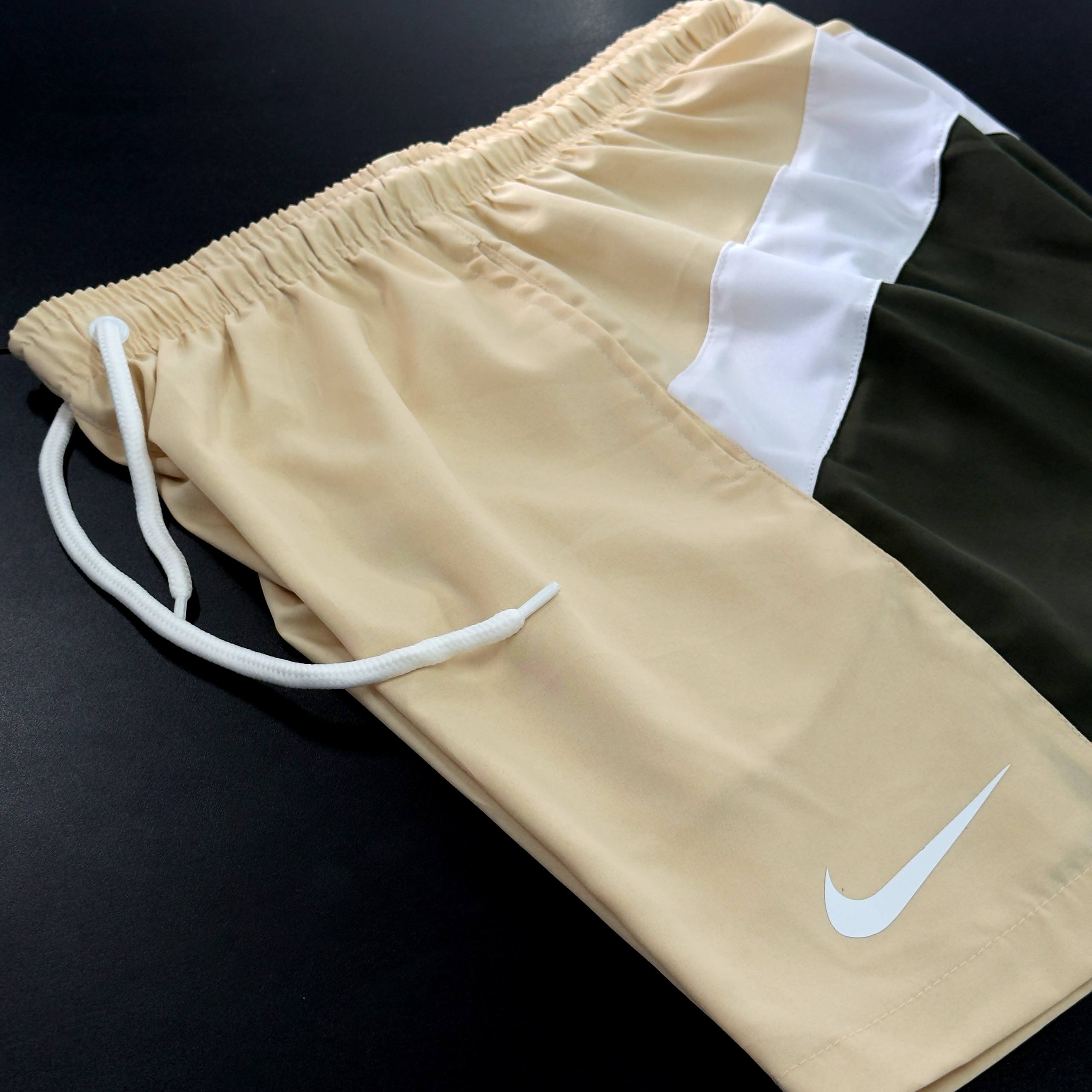 Bermuda Microfibra Premium Nike 