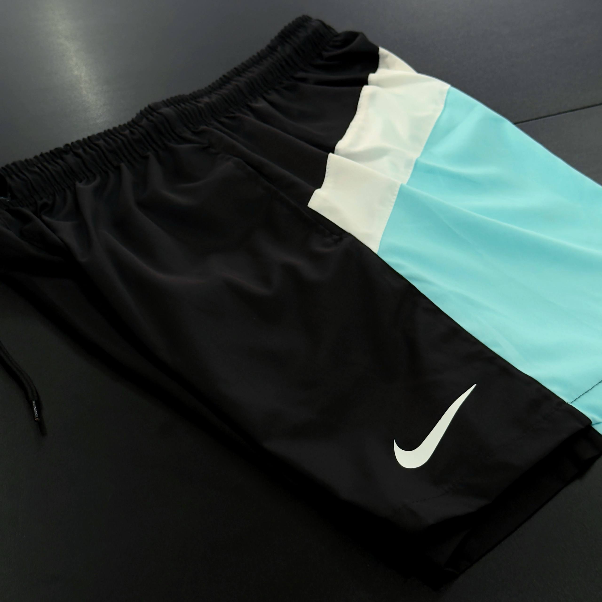 Bermuda Microfibra Premium Nike 