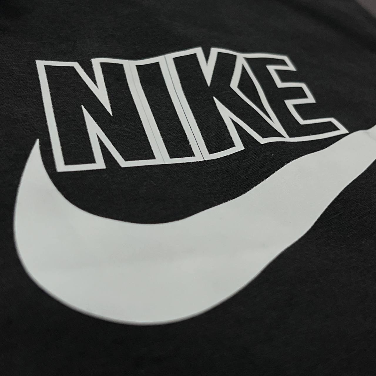 CAMISETA GENUINA SOFT PENTEADO TURCO - NIKE arte em DTF
