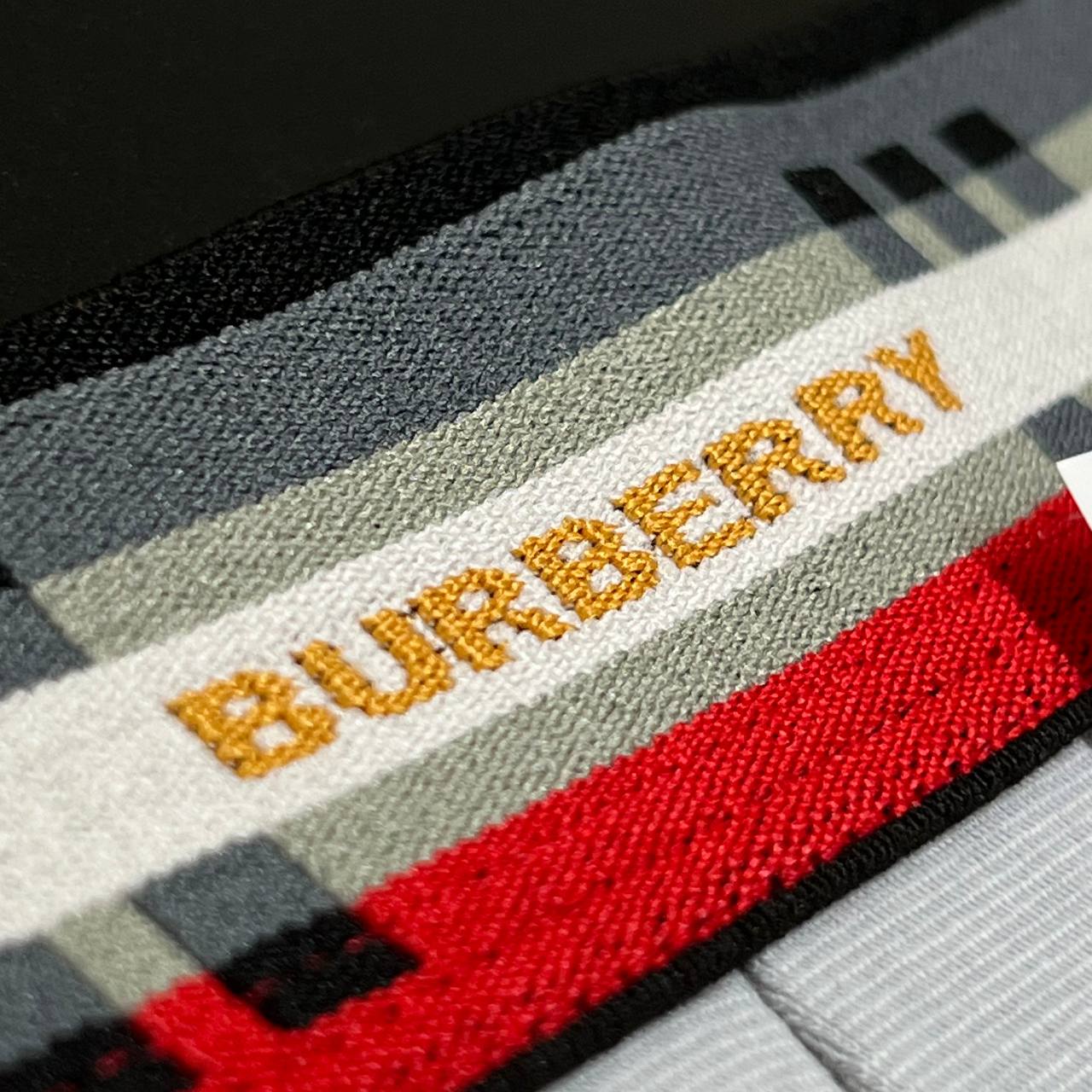 Cuecas Peruanas - BURBERRY
