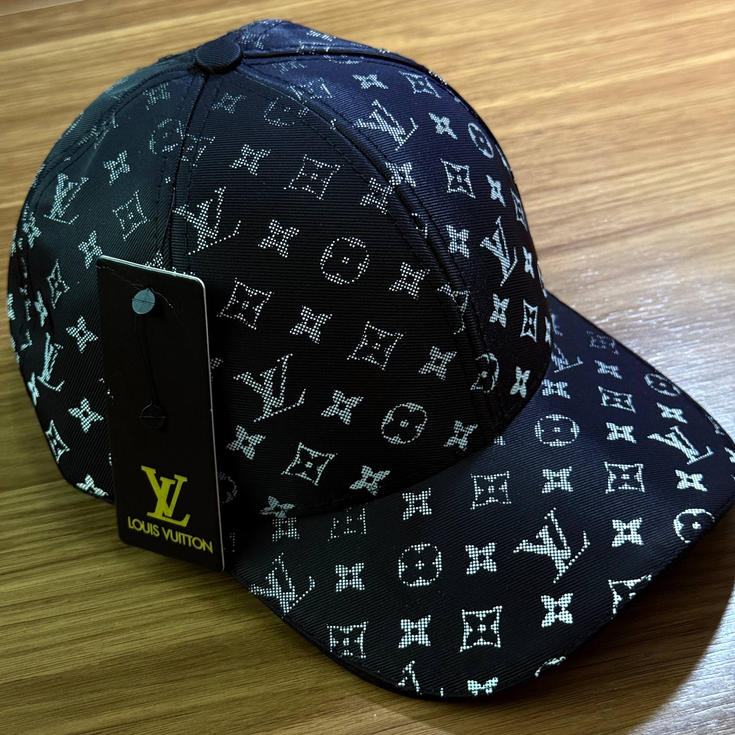 Boné Ultra Premium LOUIS VUITTON (LT026)