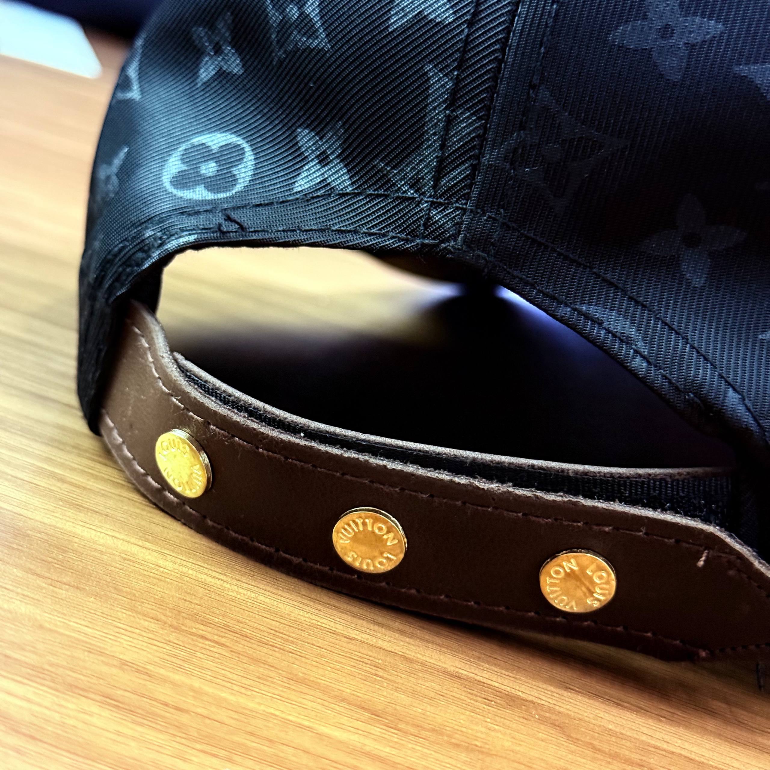 Boné Ultra Premium LOUIS VUITTON (LT026)