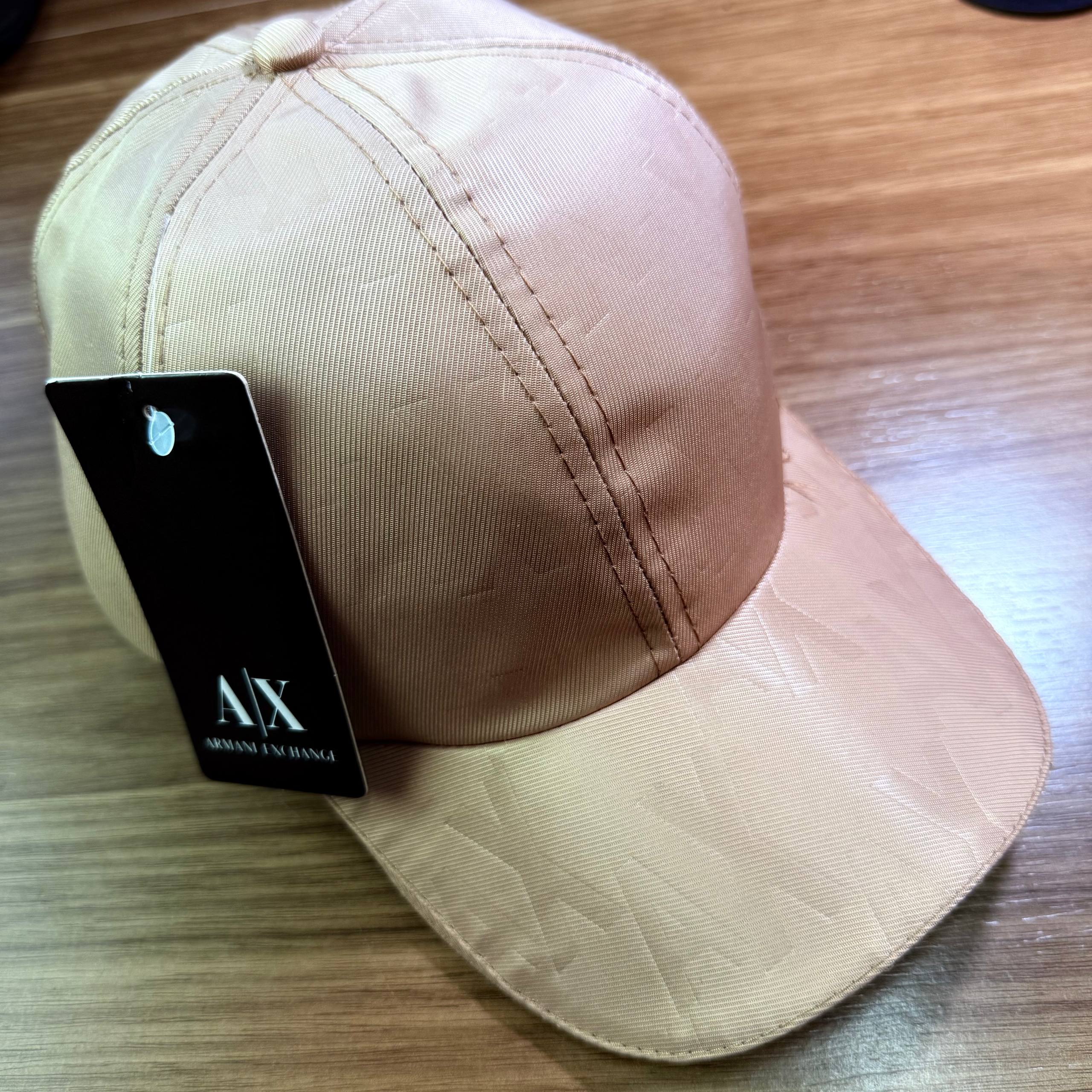 Boné Ultra Premium ARMANI (LT026)