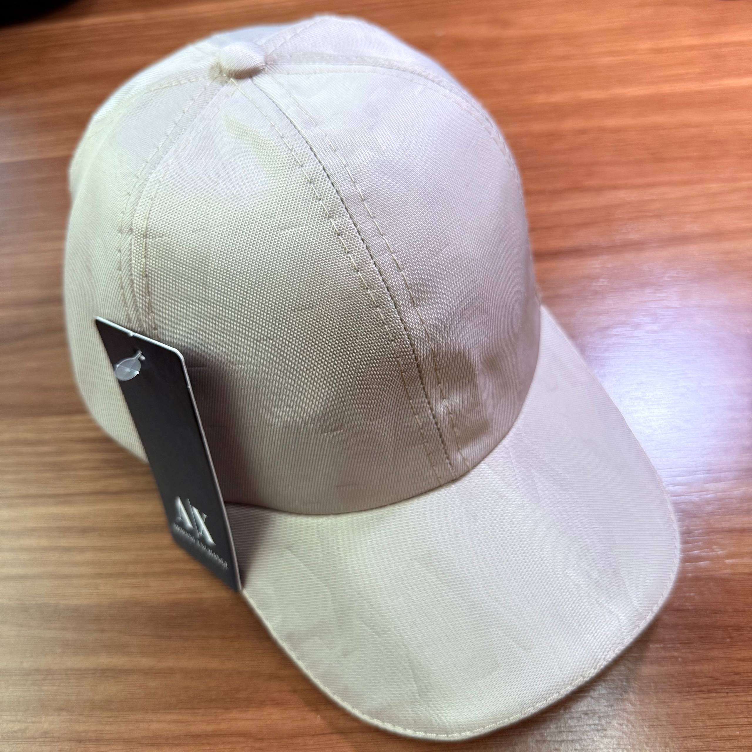 Boné Ultra Premium ARMANI (LT026)