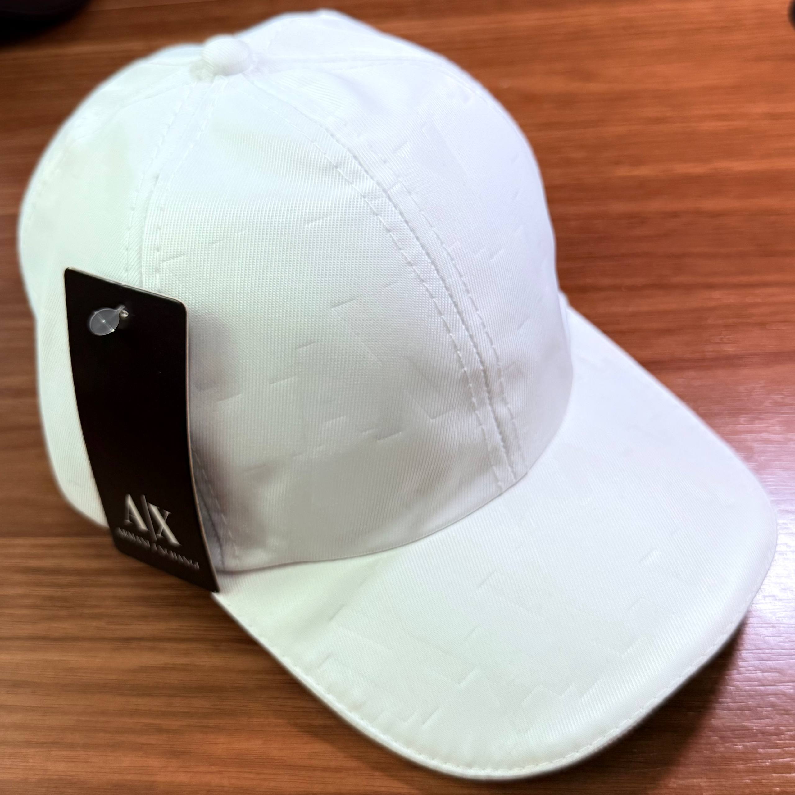 Boné Ultra Premium LOUIS VUITTON (LT026)