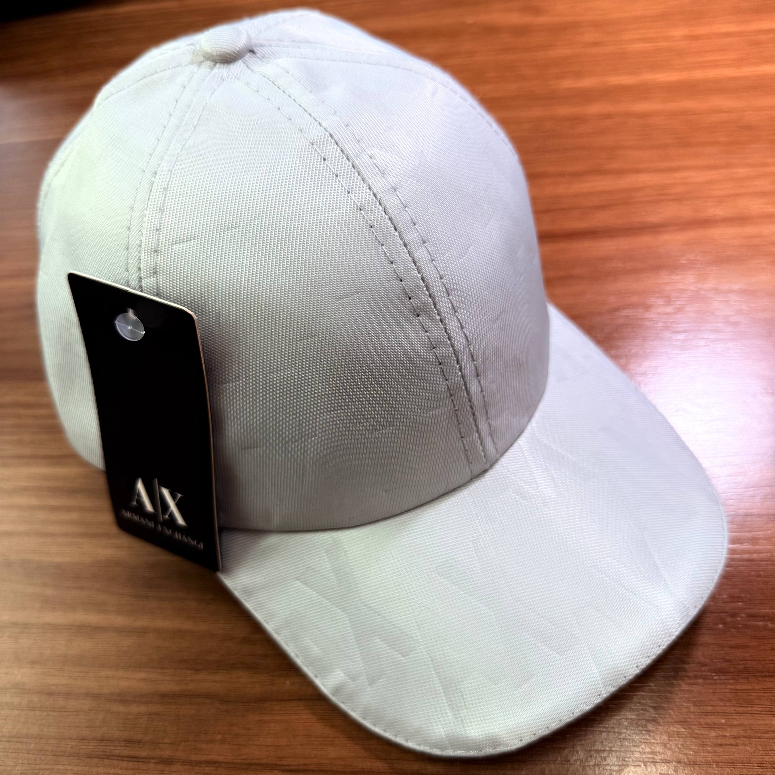 Boné Ultra Premium LOUIS VUITTON Aba de couro (LT026)