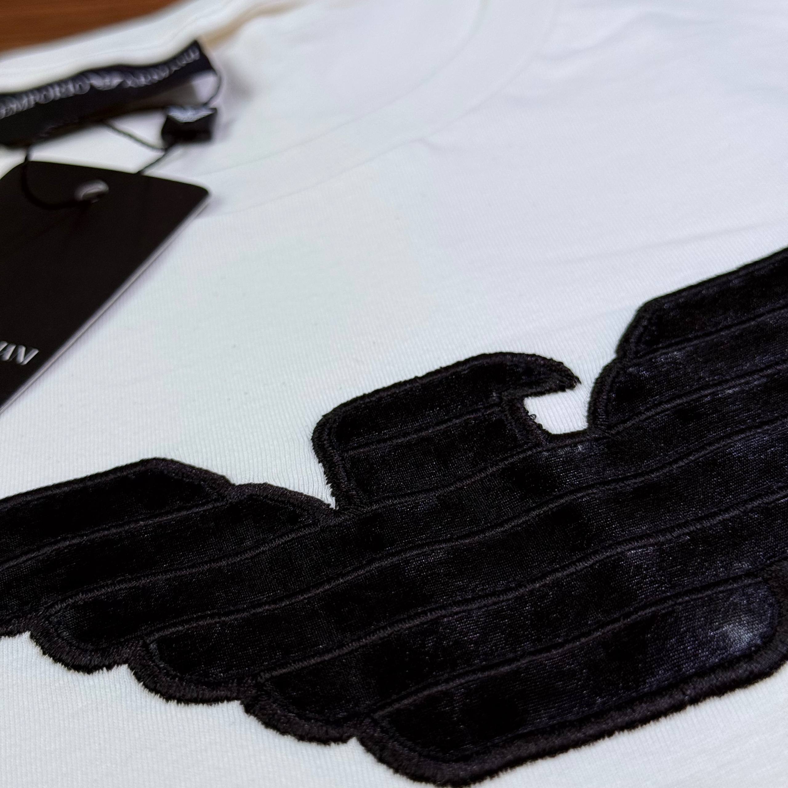 Camiseta 40.1 Ultra Premium ARMANI (NLT001)