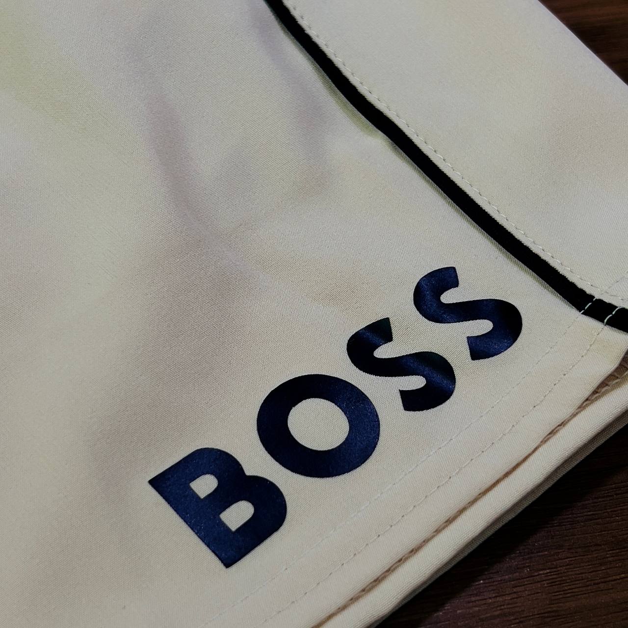 Bermuda Microfibra Ultra Boss (LT034)