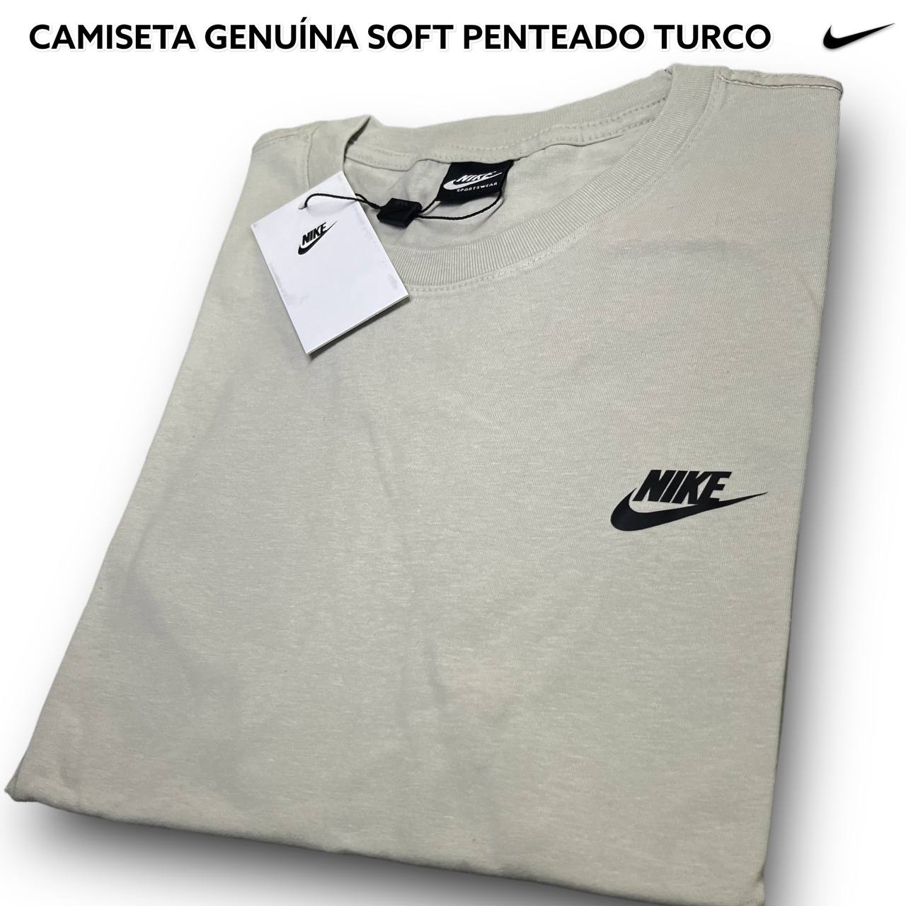Camiseta Genuína Soft Penteado Turco - NIKE arte em DTF
