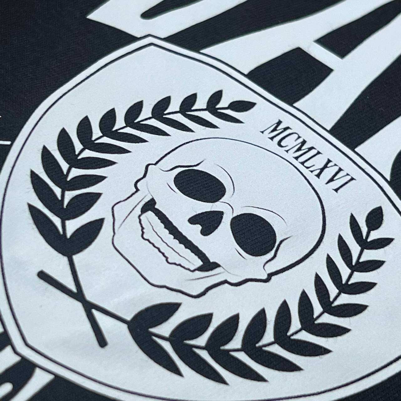 Camiseta Genuína Soft Penteado Turco - VANS arte em DTF