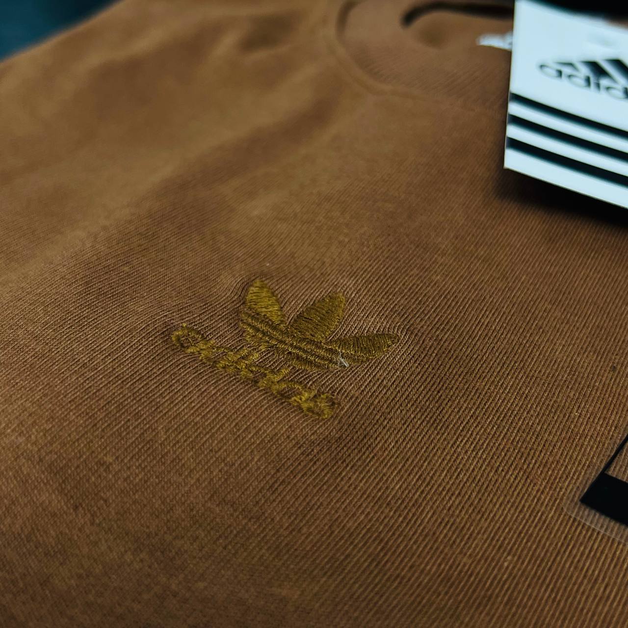 Camiseta Suedine ultra -(C257) ARTE BORDADA LT3A  