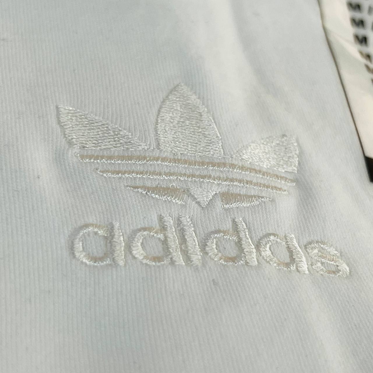 CAMISETA SUEDINE OVERSIZED 1:1 ULTRA - ADIDAS arte em BORDADO