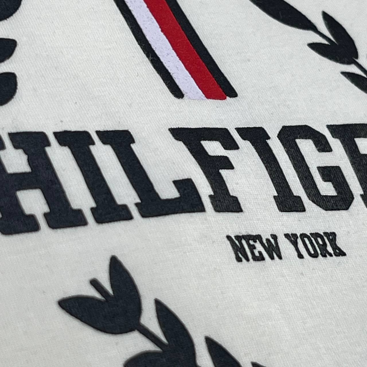 Camiseta Genuina 40.1 LUXO - TOMMY HILFIGER arte em DTF