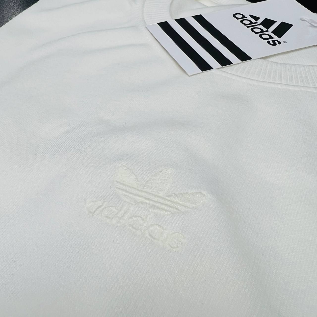 Camiseta Suedine ultra -(C257) ARTE BORDADA LT3A  