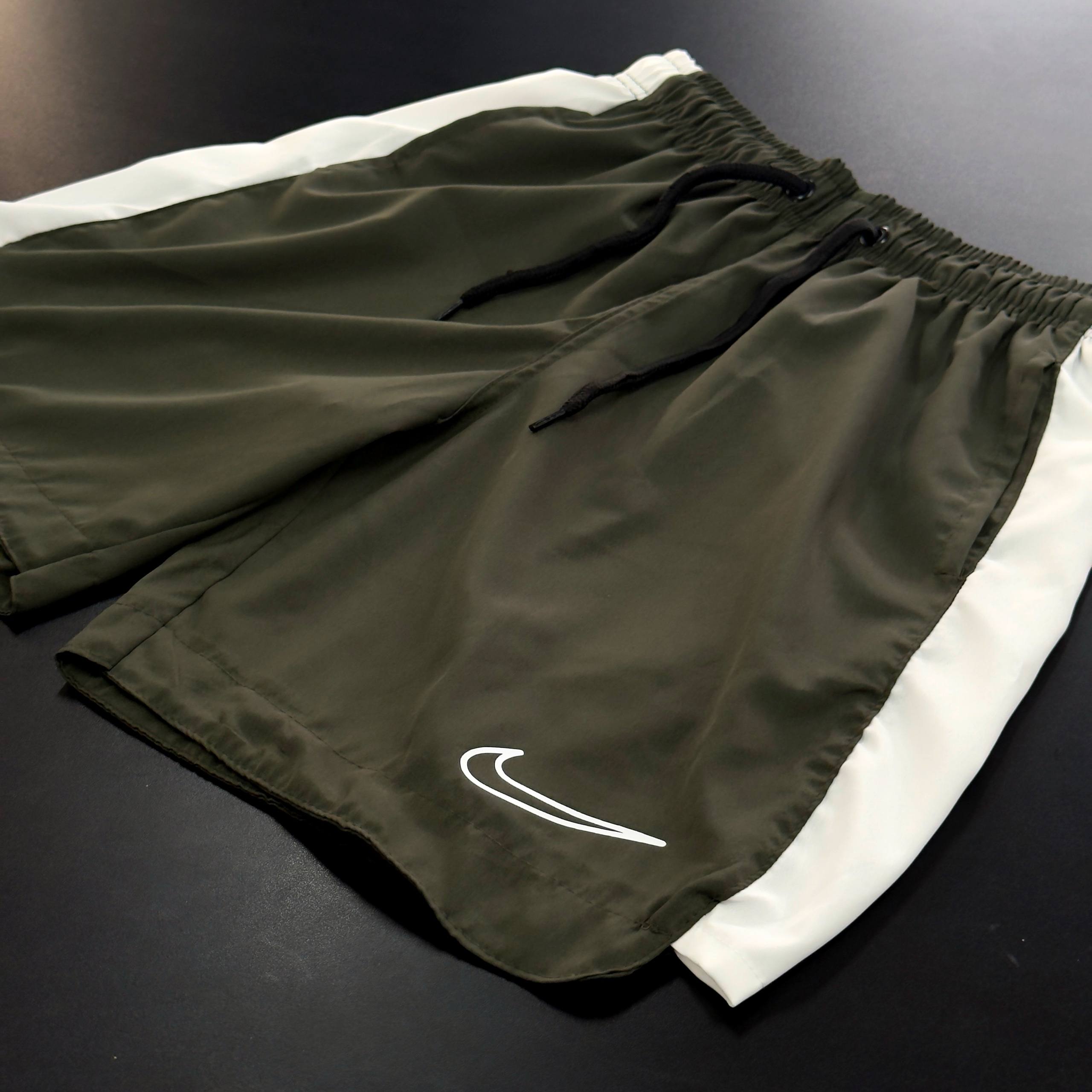 Bermuda Microfibra Premium Nike