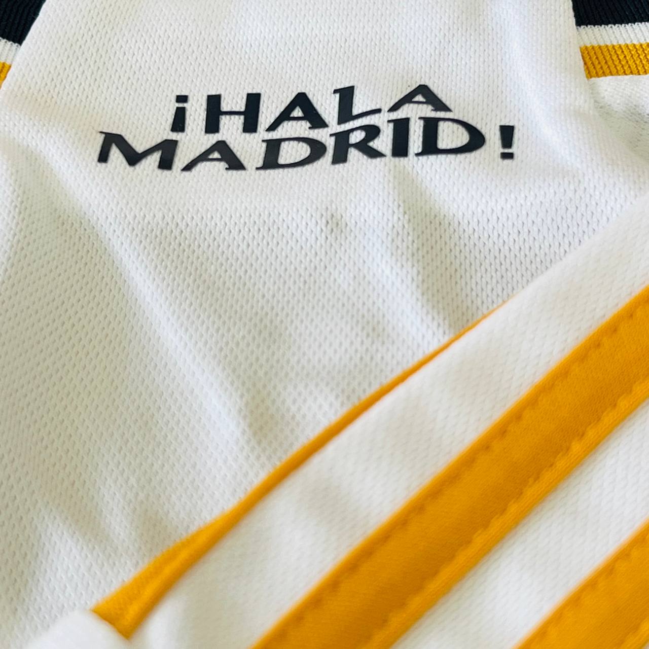 Camisa de time Tailandesa 1.1 TORCEDOR REAL MADRID (PRONTA ENTREGA)