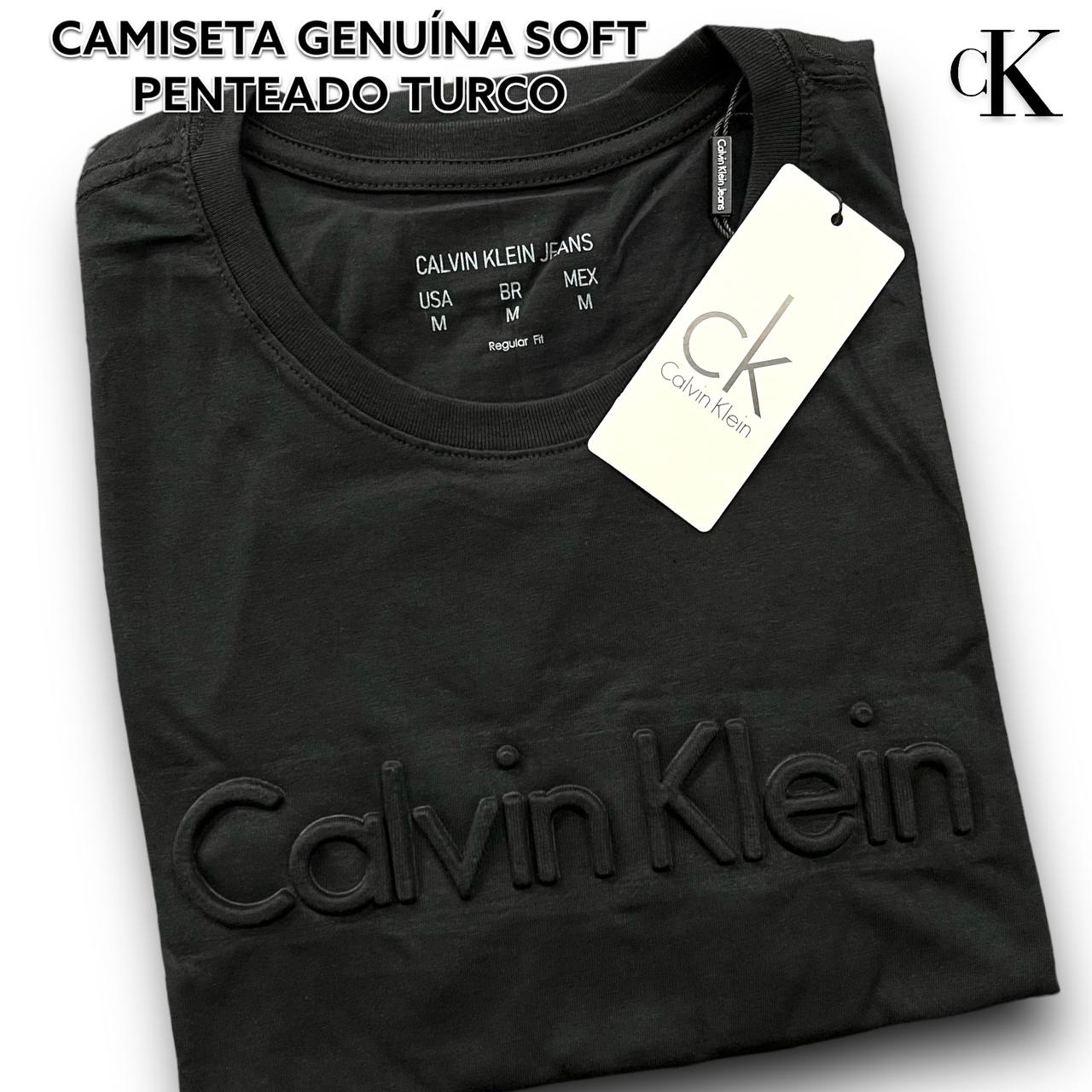 CAMISETA GENUINA SOFT PENTEADO TURCO - CALVIN KLEIN arte em relevo