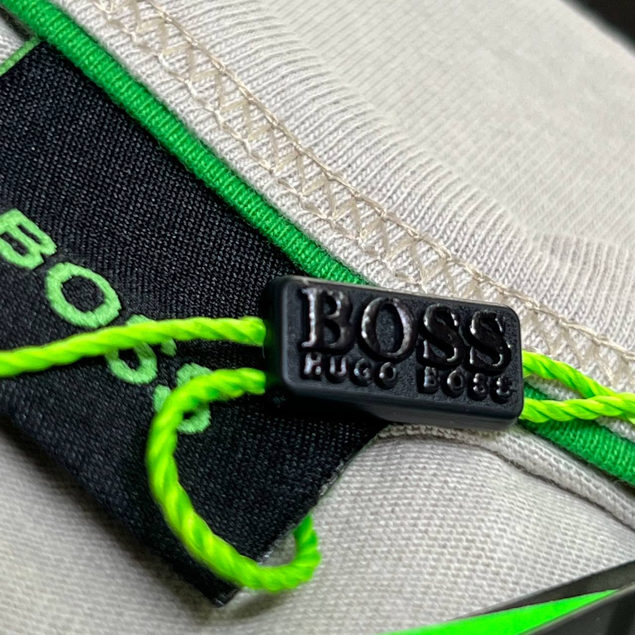 Camiseta GENUINA COTTON SOFT TURCO - HUGO BOSS arte bordada