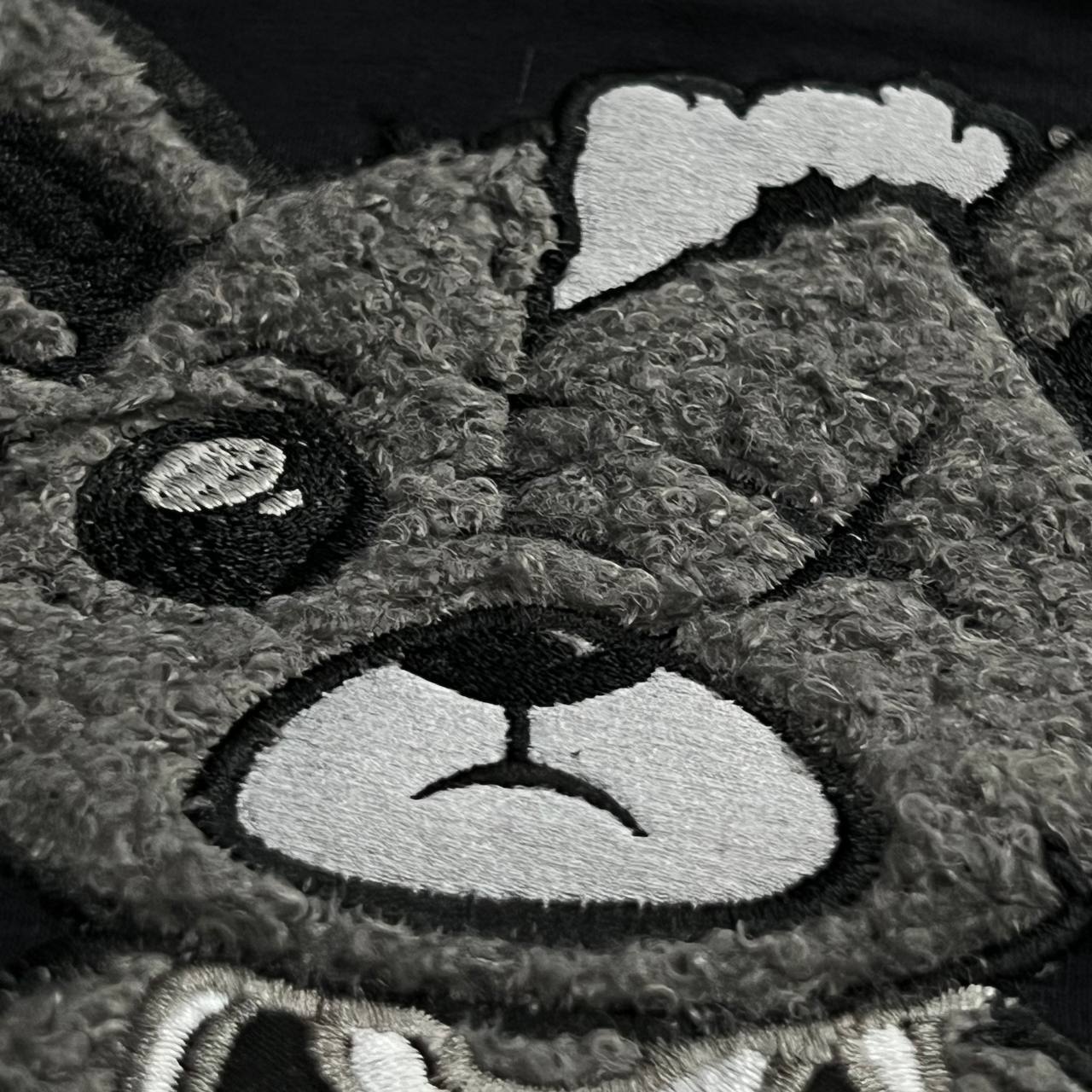 Camiseta GENUINA COTTON TANGUIS TURCO - FENDI arte em bordado e camurça