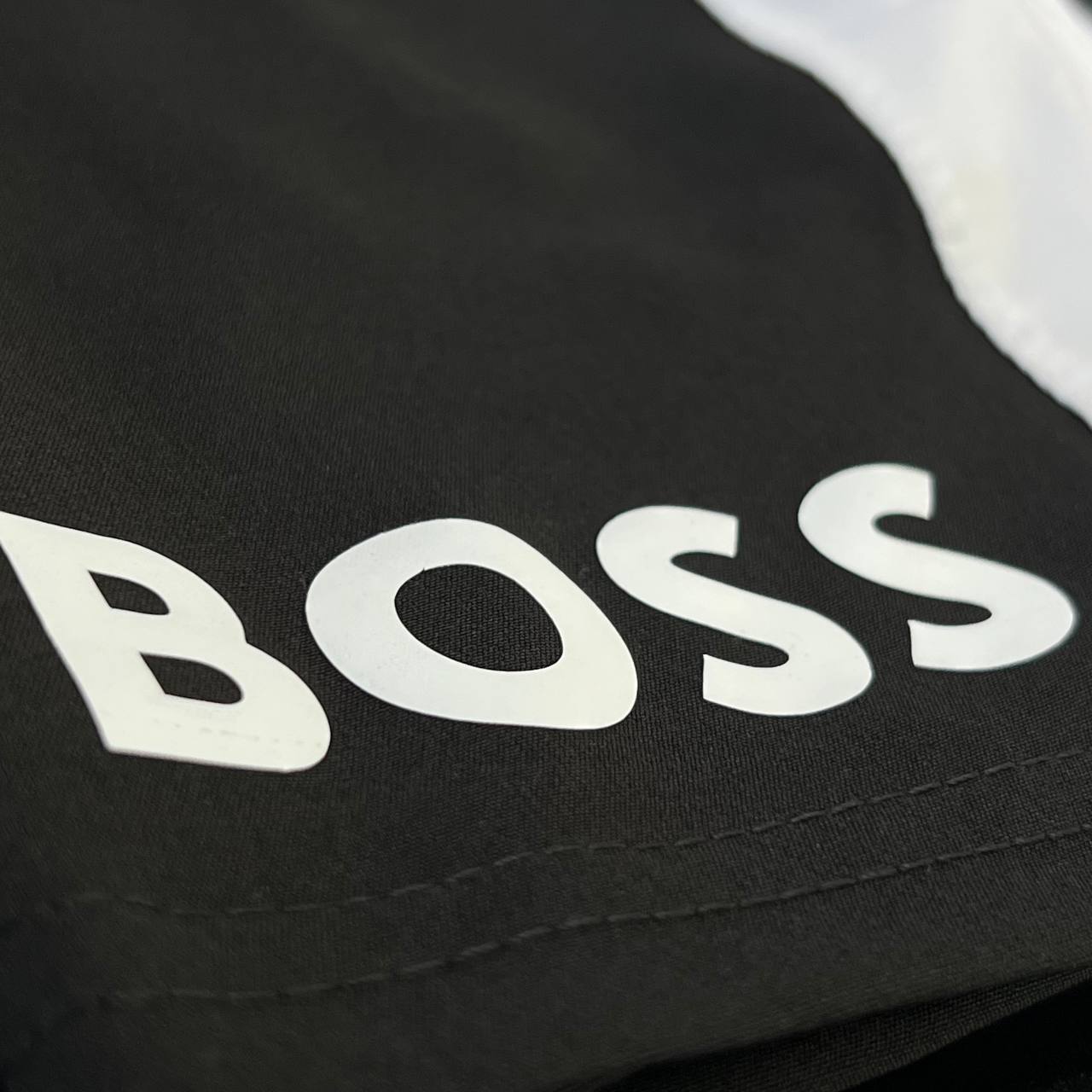 Bermuda Microfibra Ultra - HUGO BOSS recorte atrás 