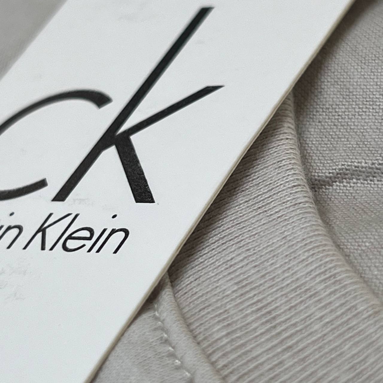 Camiseta Genuína Soft Penteado Turco - CALVIN KLEIN arte em bordado