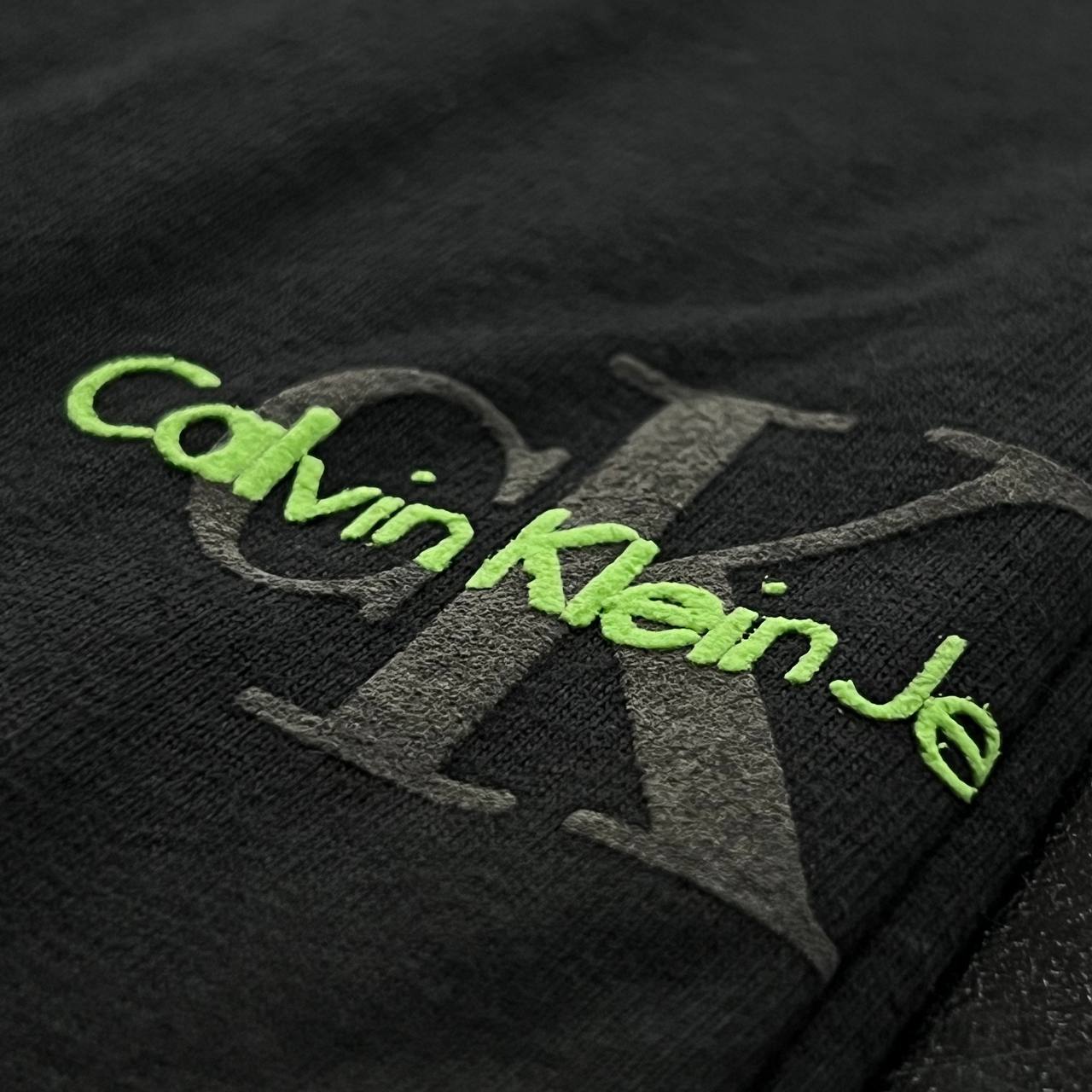 CAMISETA GENUINA SOFT PENTEADO TURCO - CALVIN KLEIN arte em termogel