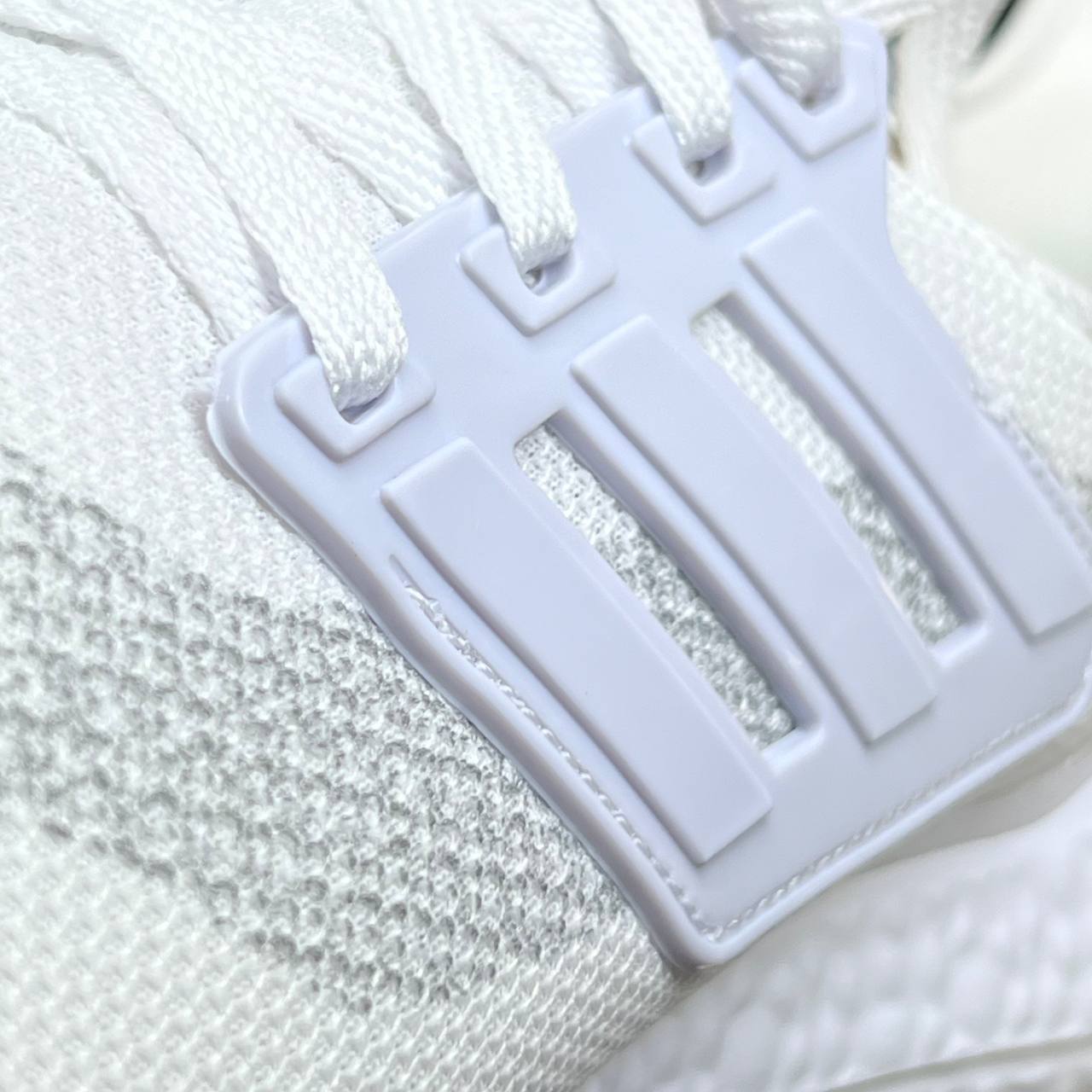 Tênis ADIDAS ULTRA BOOST