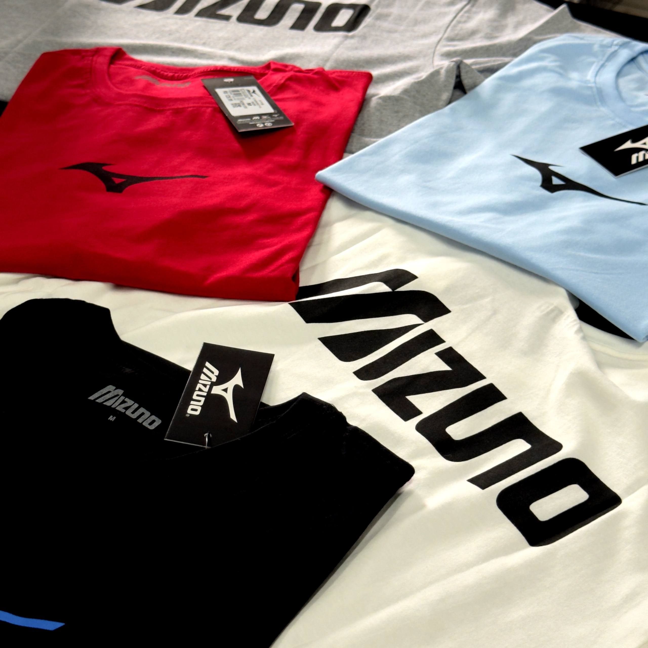 Camiseta  Mizuno 40.1 Ultra Premium penteada (frente e costas) 