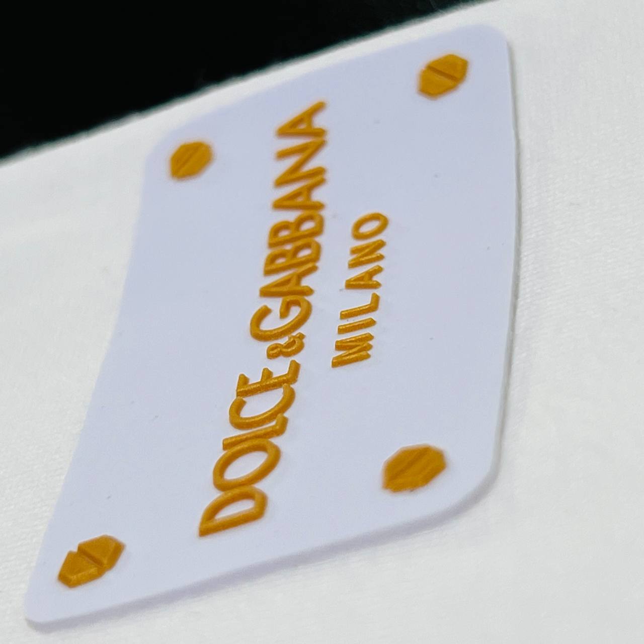 Camiseta GENUINA COTTON SOFT TURCO - DOLCE GABBANA arte patch emborrachado