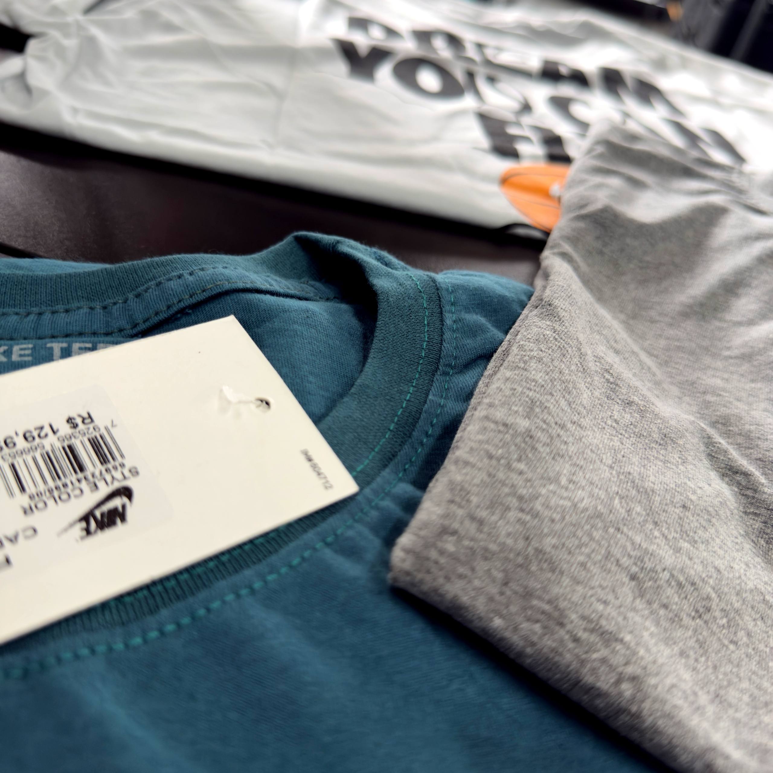 Camiseta  Nike 40.1 Ultra Premium penteada (frente e costas)