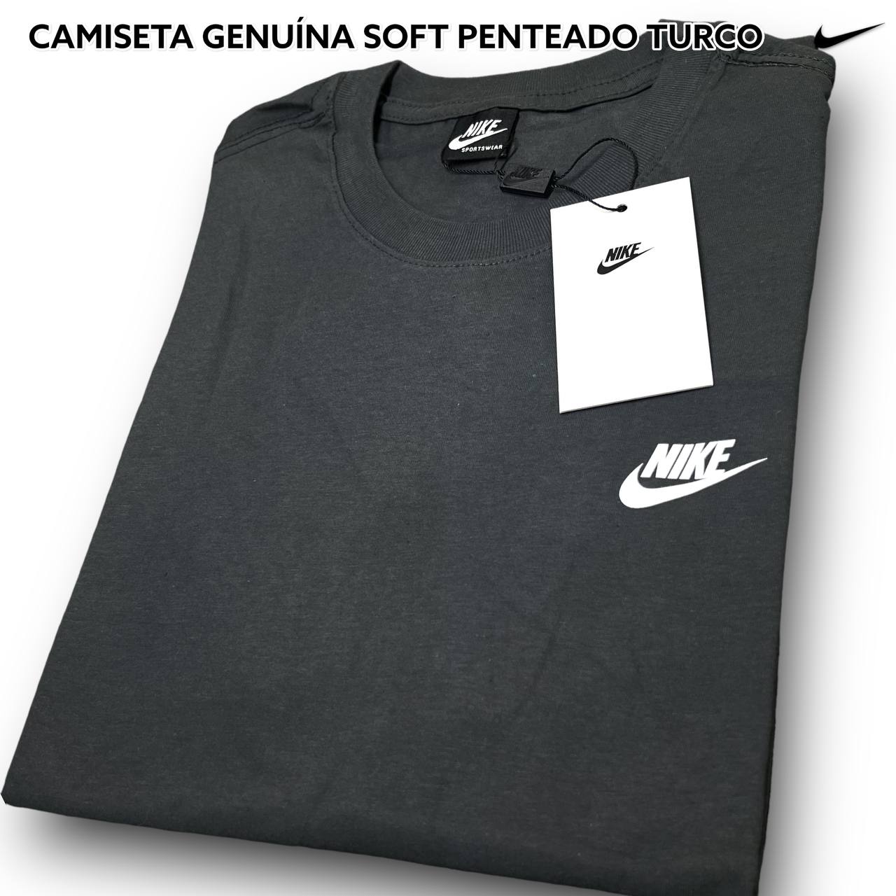 Camiseta Genuína Soft Penteado Turco - NIKE arte em DTF