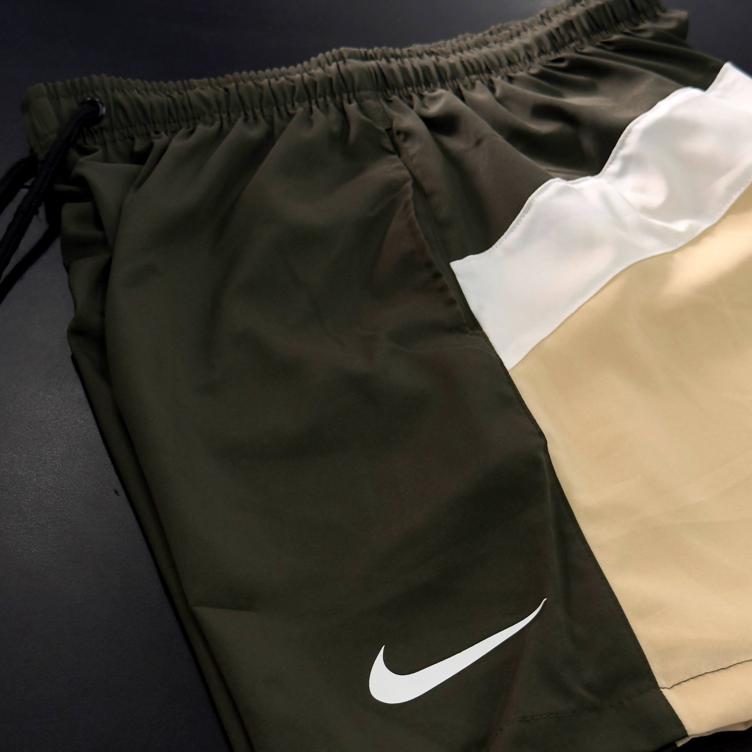 Bermuda Microfibra Premium Nike 